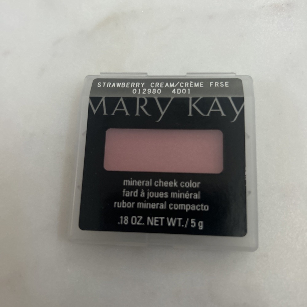 Discontinued Mary Kay Mineral Cheek Color Blush Strawberry Cream Full Size New